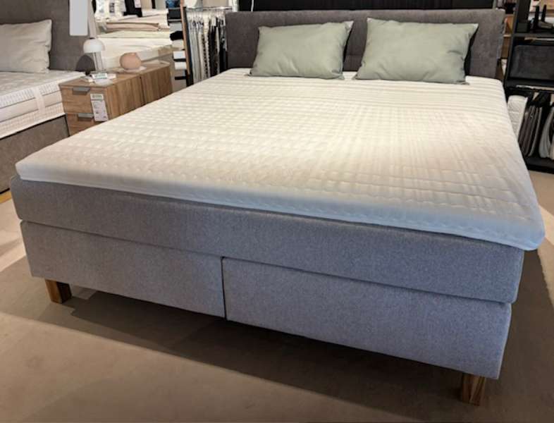 Boxspringbett mit Topper 180x200cm