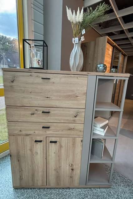 Highboard in Eiche Artisan/Basalt furniert BHT ca. 120x140x41cm