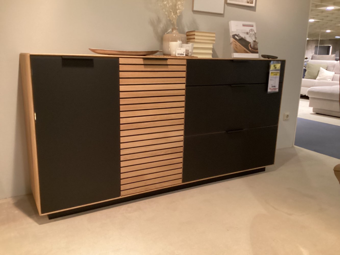 Sideboard