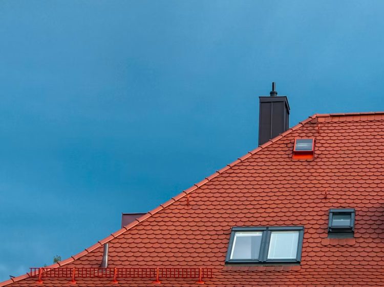 Nahaufnahme rotes Dach