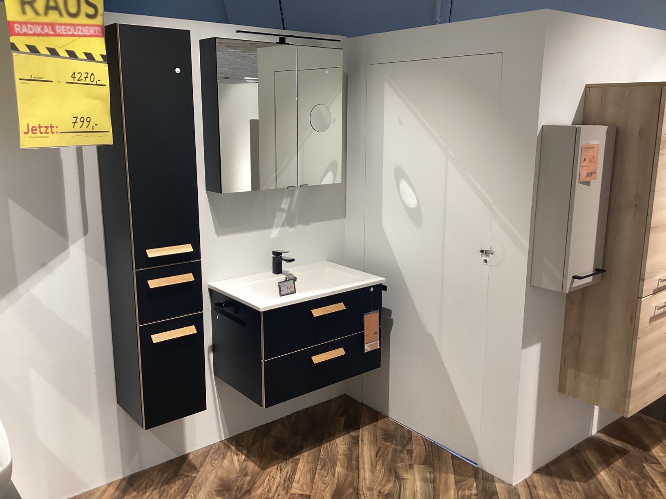 Möbel Dieter Knoll Badezimmer–Möbel XXXLutz Hirschaid