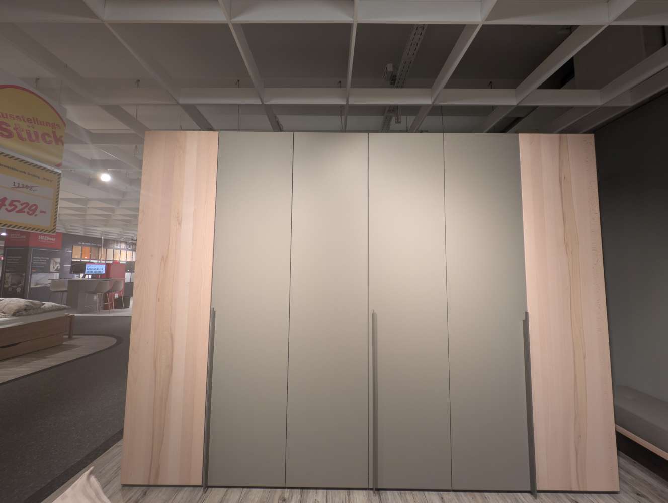 Drehtürenschrank 6-türig „Para“