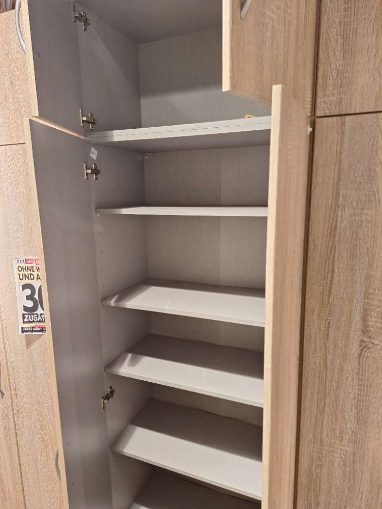 XXXLutz,Möbel,Mehrzweckschrank