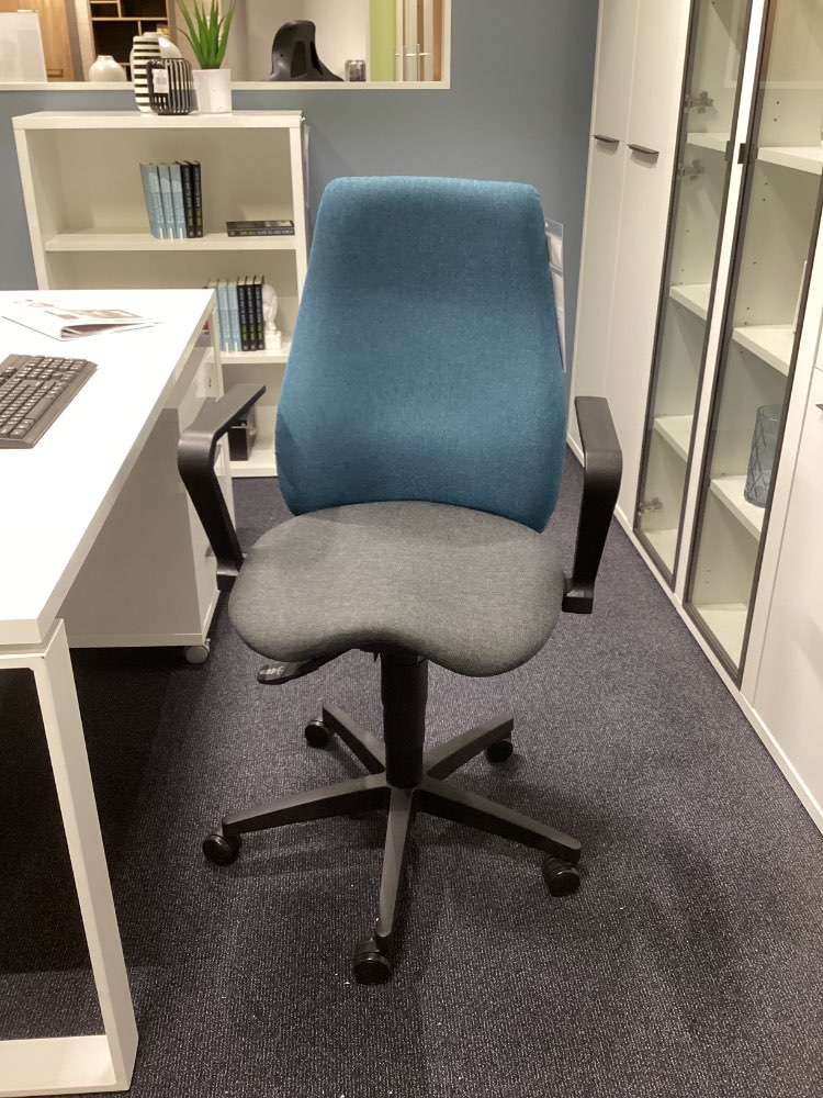 Bürostuhl