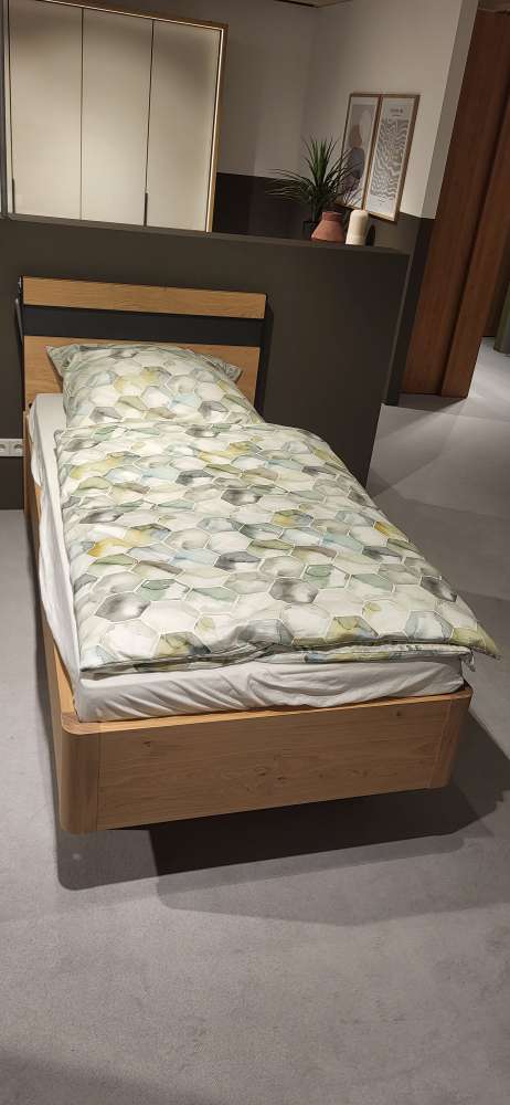 Einzelbett
