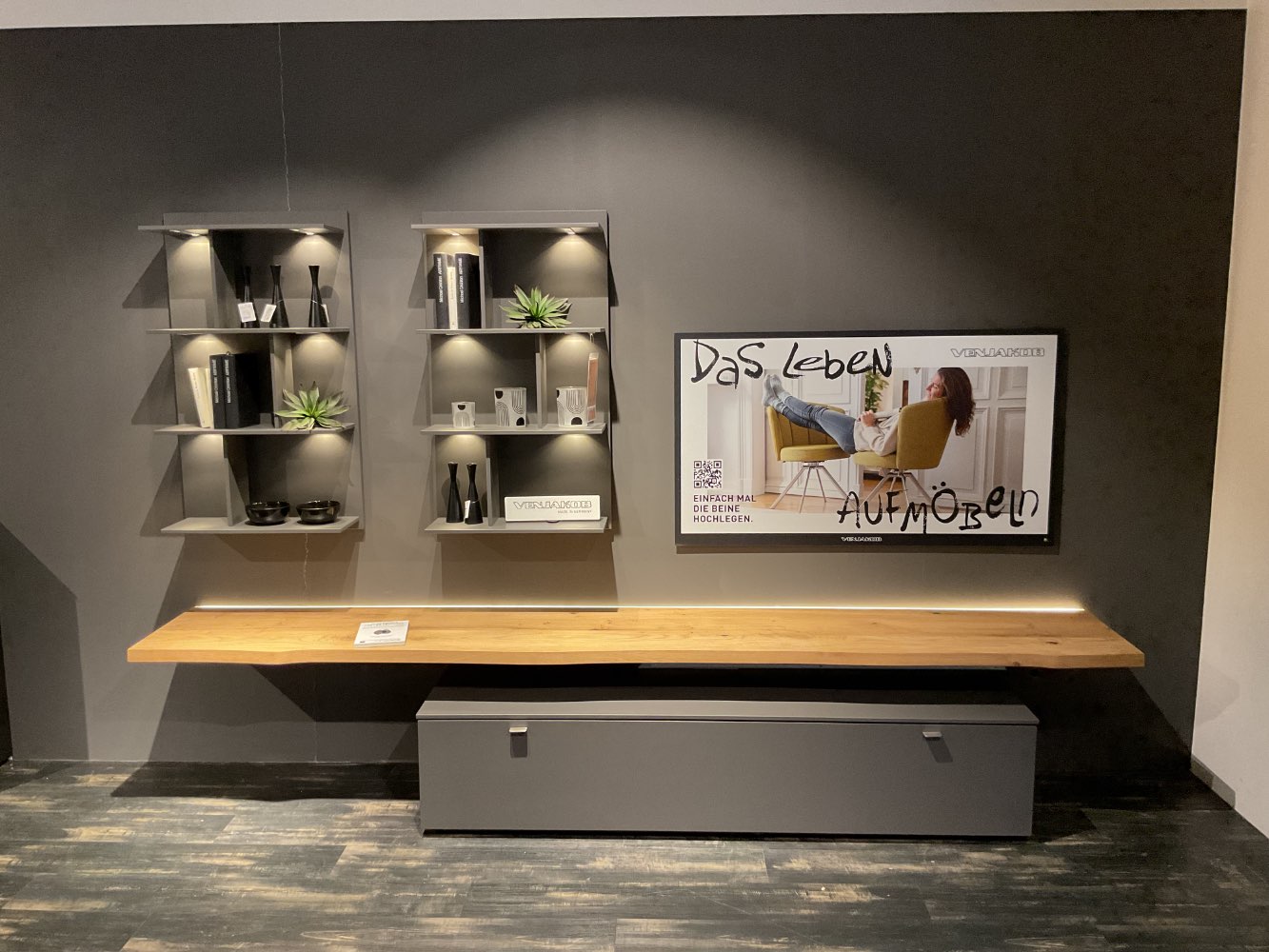 XXXLutz Ausstellungsstück Möbel Wohnwand PlanX5 Venjakob grau