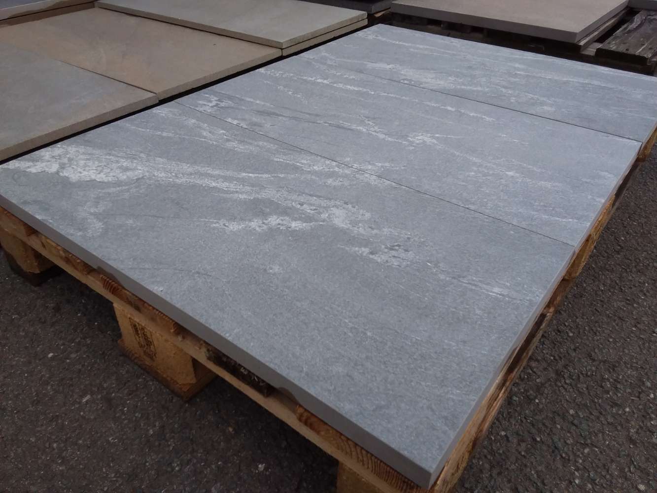 Feinsteinzeug 80x40x3 anthrazit Terrassenplatten Keramik Outlet