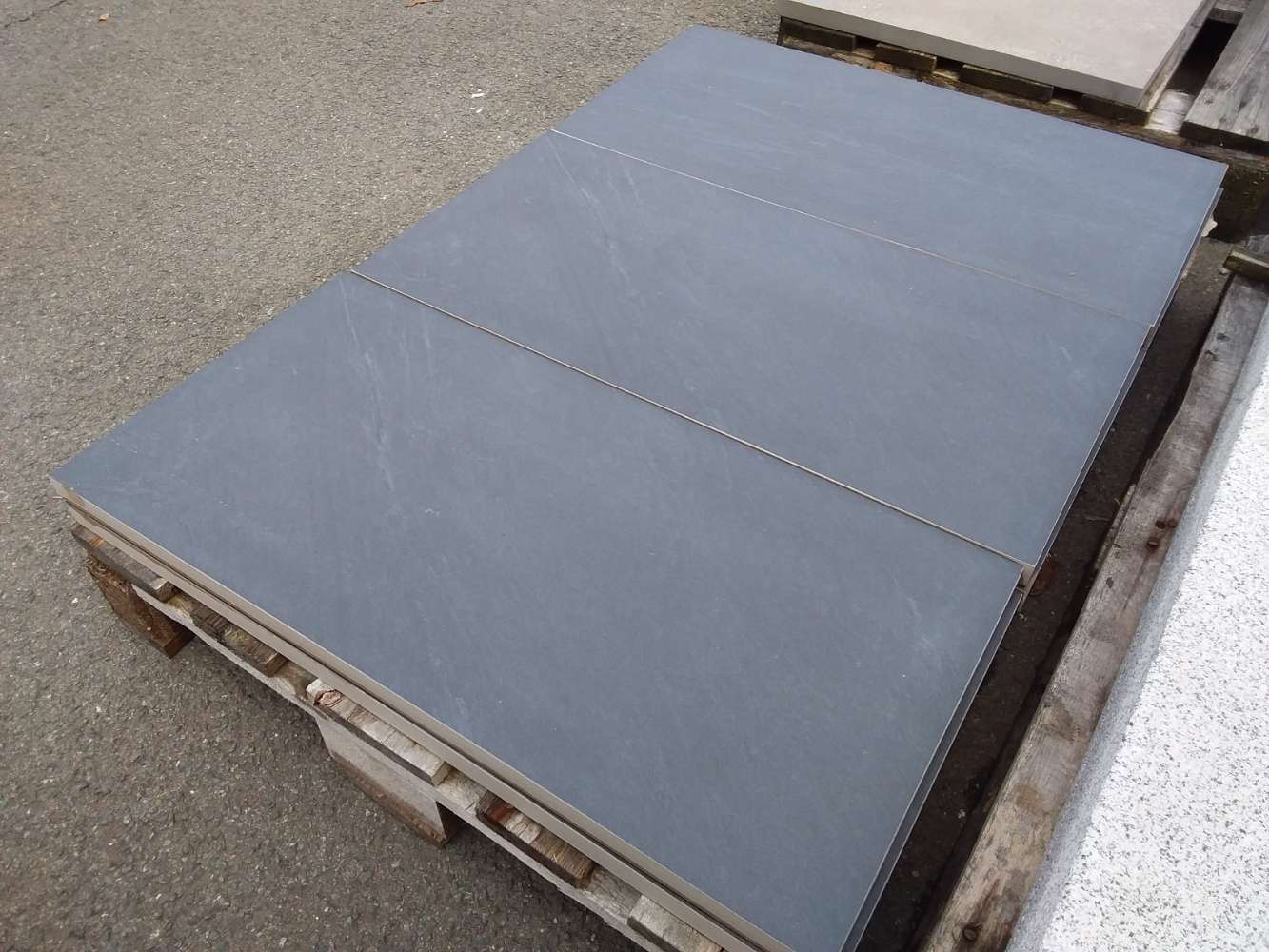 Keramik Platten 80x40x3 Feinsteinzeug Fliesen dunkel Outlet