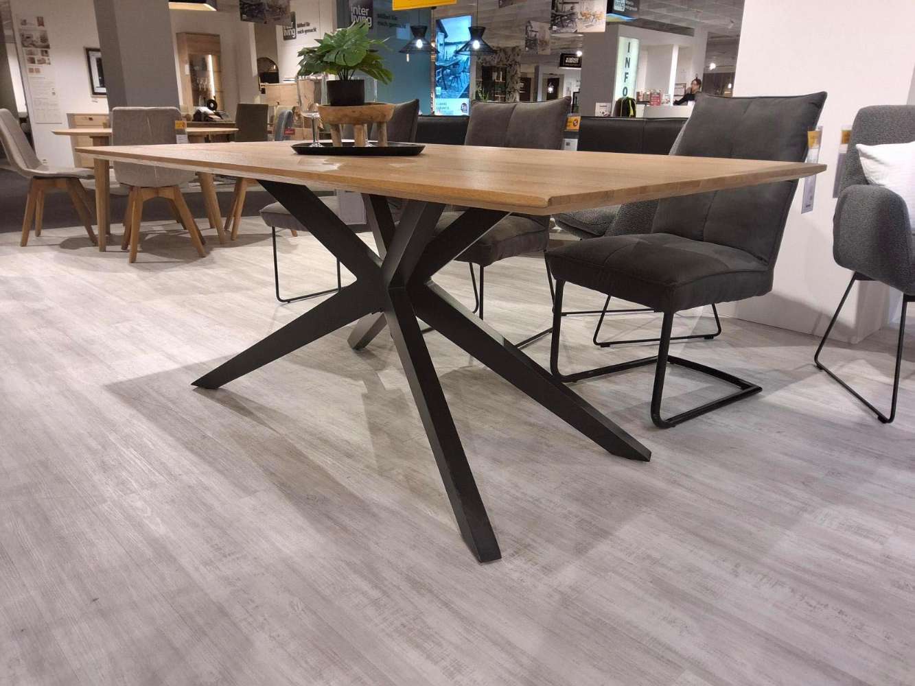 Design-Tisch Windhoek