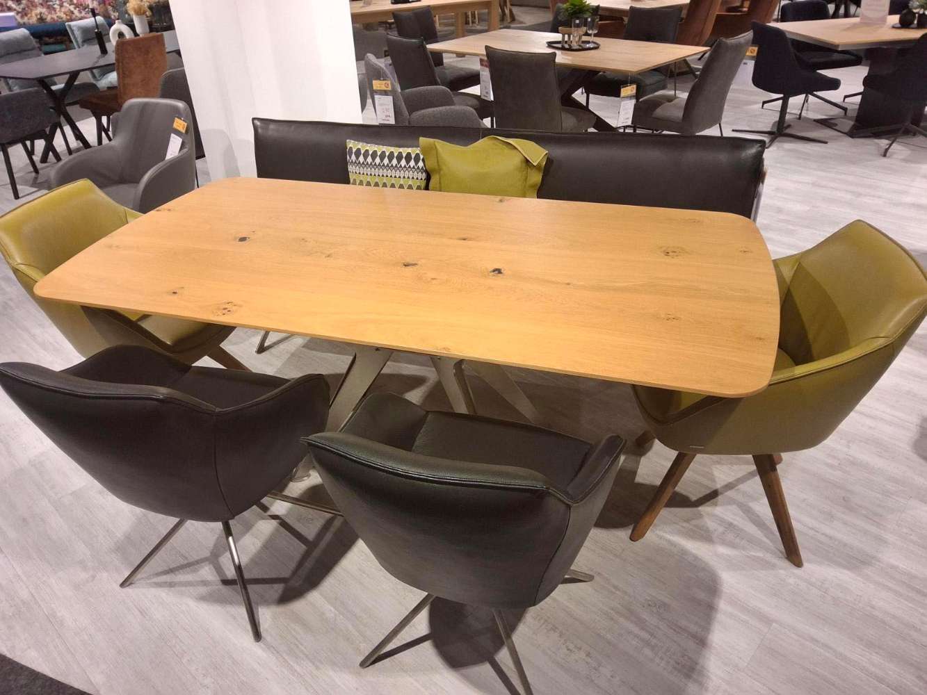 Bankgruppe Dining System