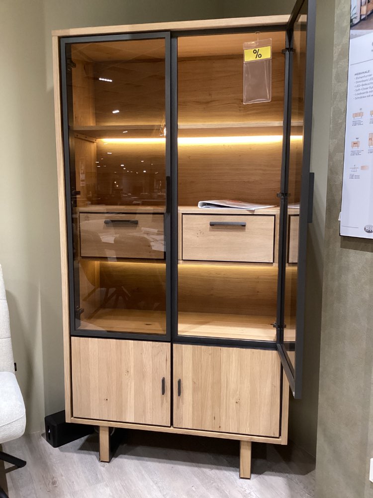 Vitrine  Shimanto Fa. H&H