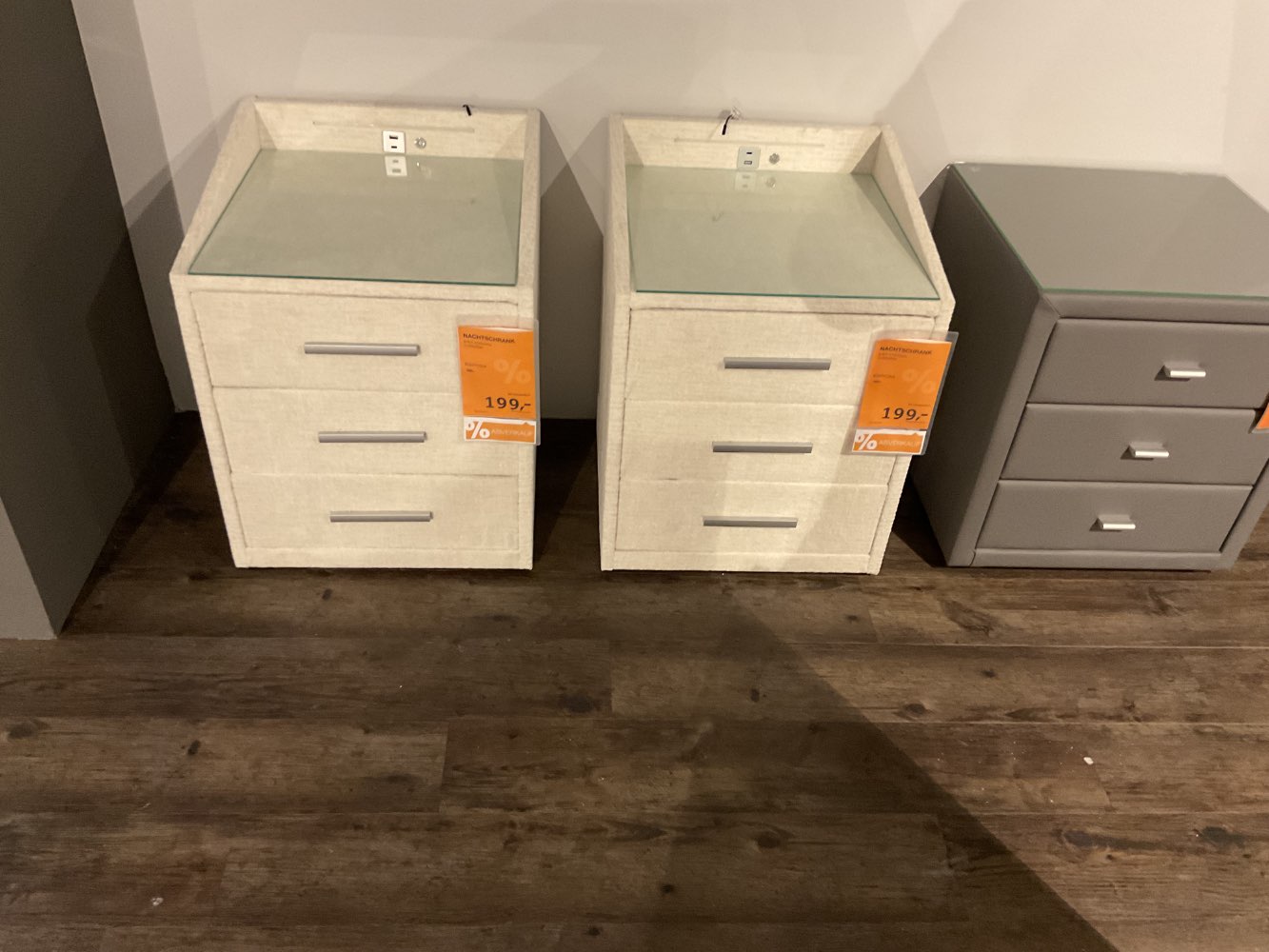 Möbel,Nachtschrank Moon,Beige,USB + LED,50er Breite,XXXLutz