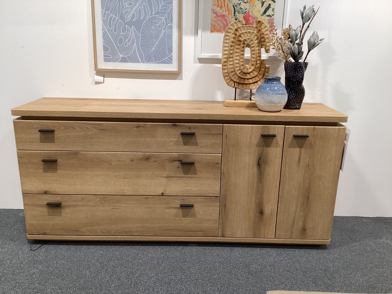 Sideboard