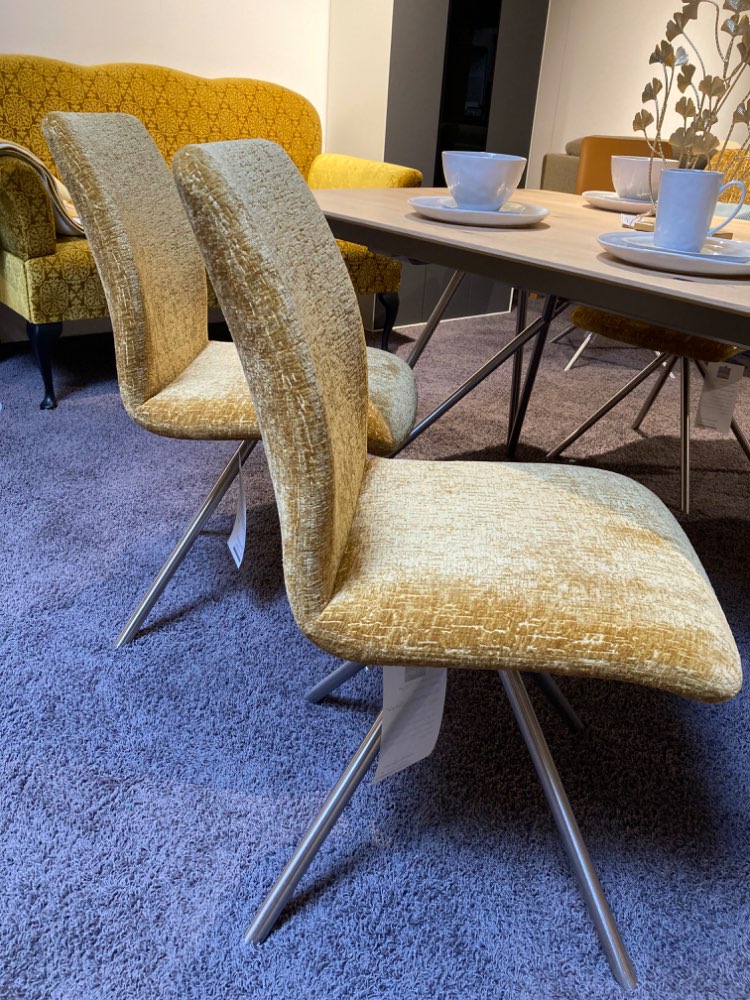 GlobalSedana Stuhlgruppe, 2x Moover-Sessel, 4x Rundohr Stuhl