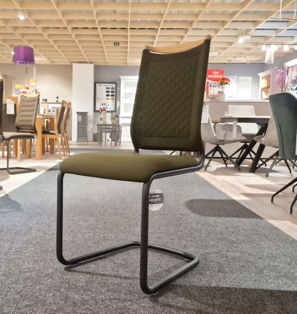Stuhl Bezug:Tri Tex oliv 100% Polyiamid BHT ca 47x99x59cm