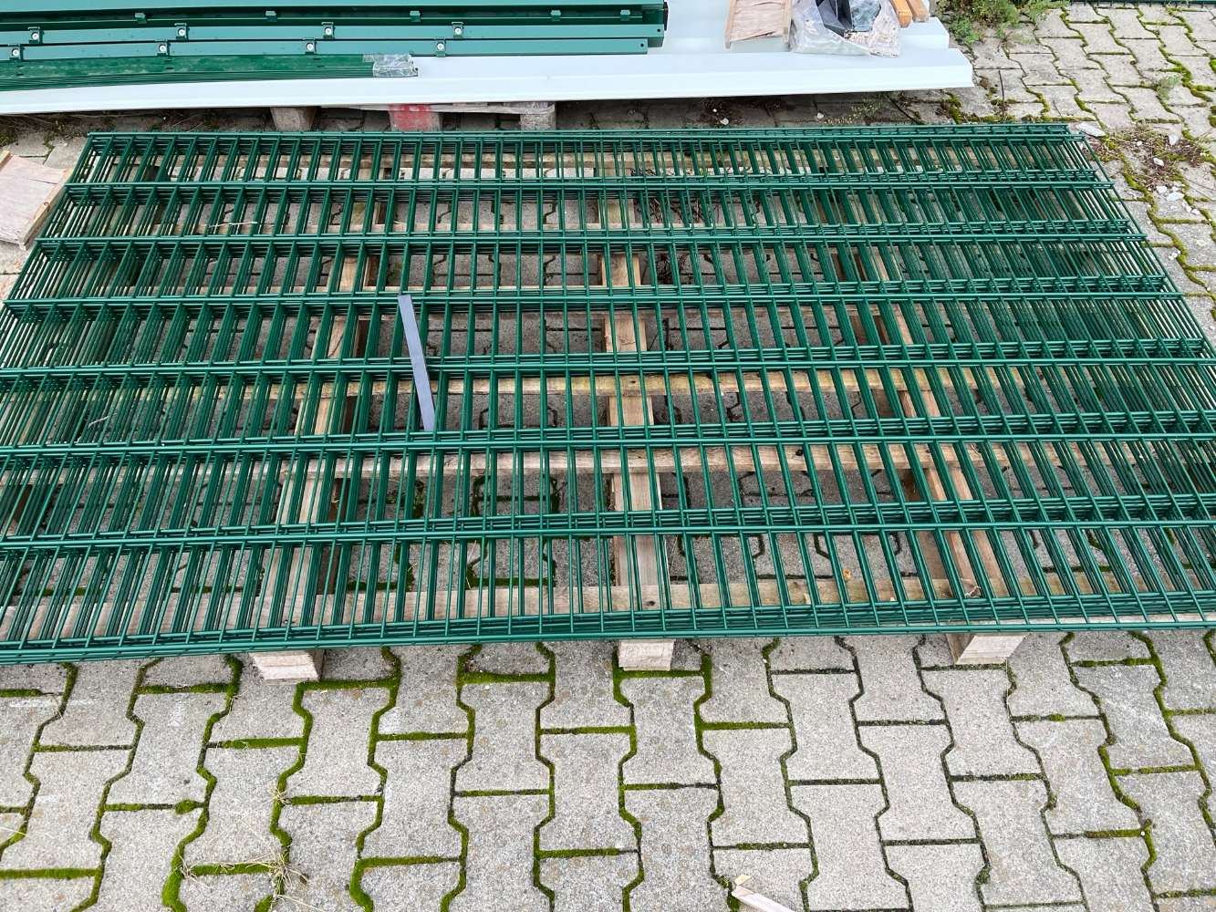 Doppelstabmatte 8/6/8, moosgrün, 2500 x 1400mm