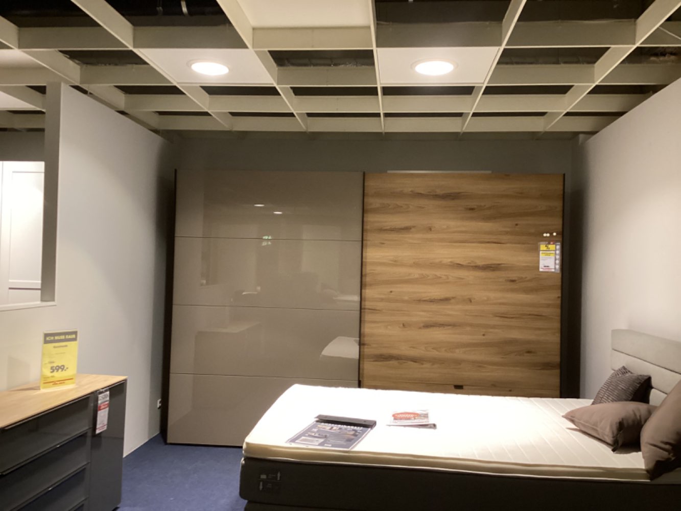 Schwebetürenschrank Florina