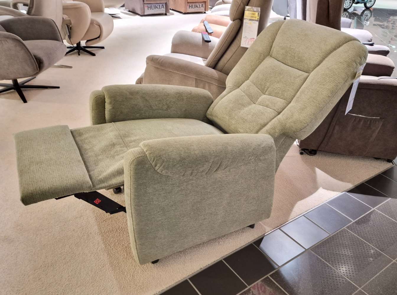 TV-Sessel 100% Polyester Bezug: grün 1-motorisch+Aufstehhilfe