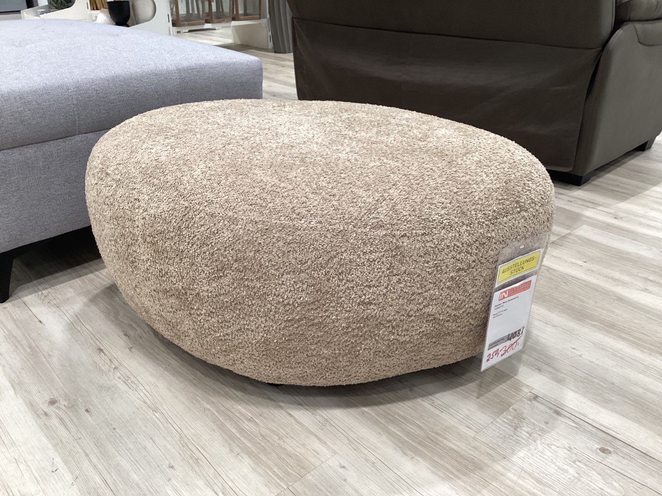 Hocker New Generation