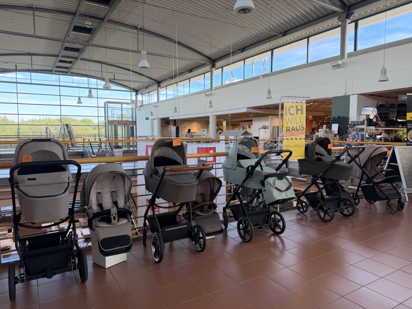 Kombiwagen, Baby, für 499€, verschiedene Marken/ Farben, XXXLutz