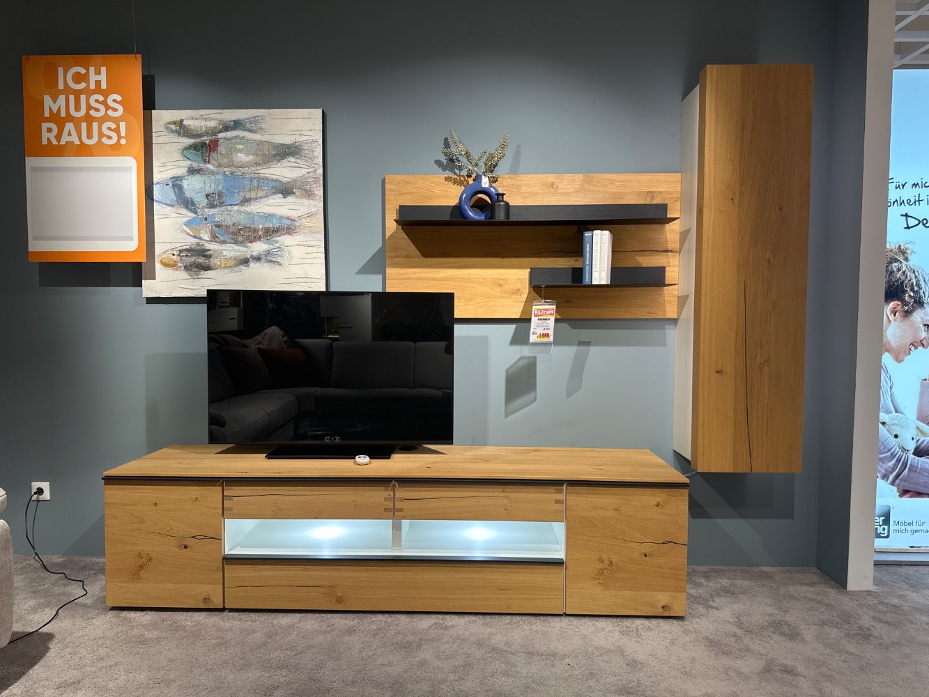 Wohnwand mit Highboard Asteiche furniert