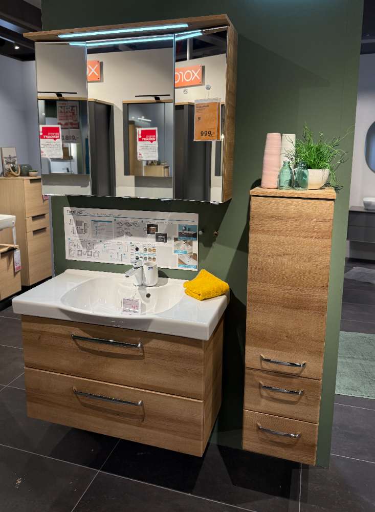 Möbel, Badezimmer Eichefarben, XXXLutz