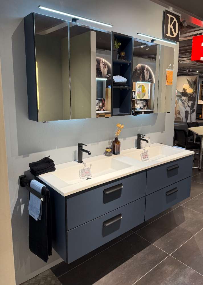 Möbel, Badezimmer Blau, XXXLutz