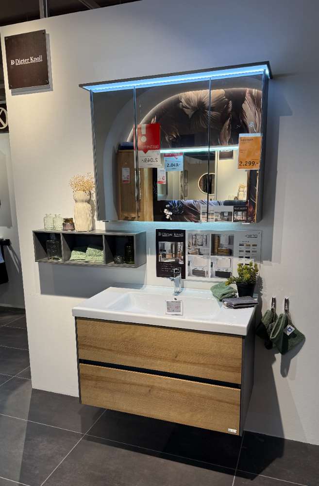 Möbel, Badezimmer Grau/Holz, XXXLutz