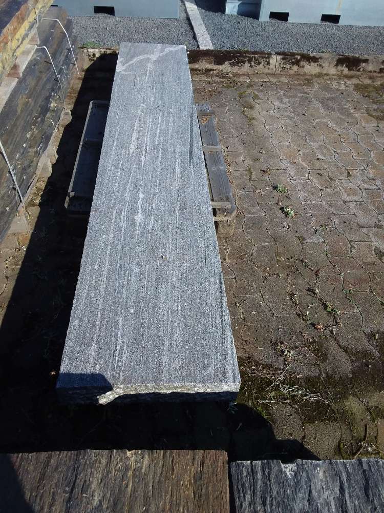 Naturstein Palisade 10x50x295 cm, Granit Gneis Stele Outlet