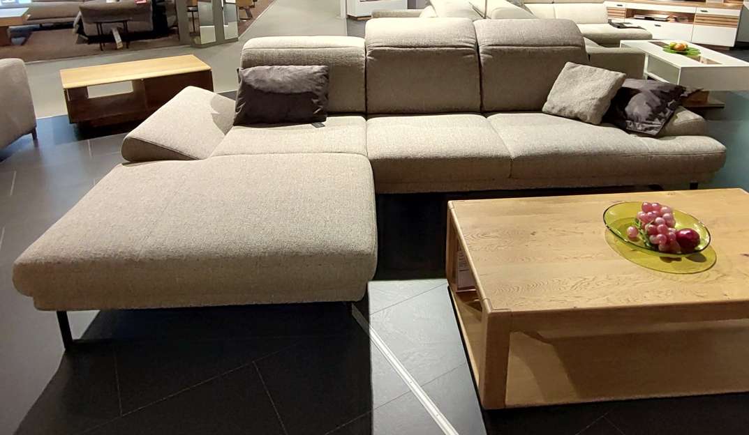 Couch IL 4460