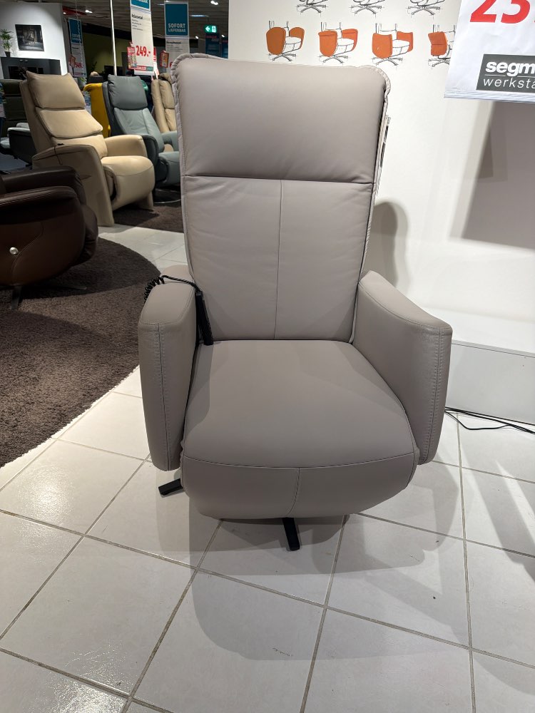 Segmüller, Relax Sessel, elektrisch verstellbar Leder
