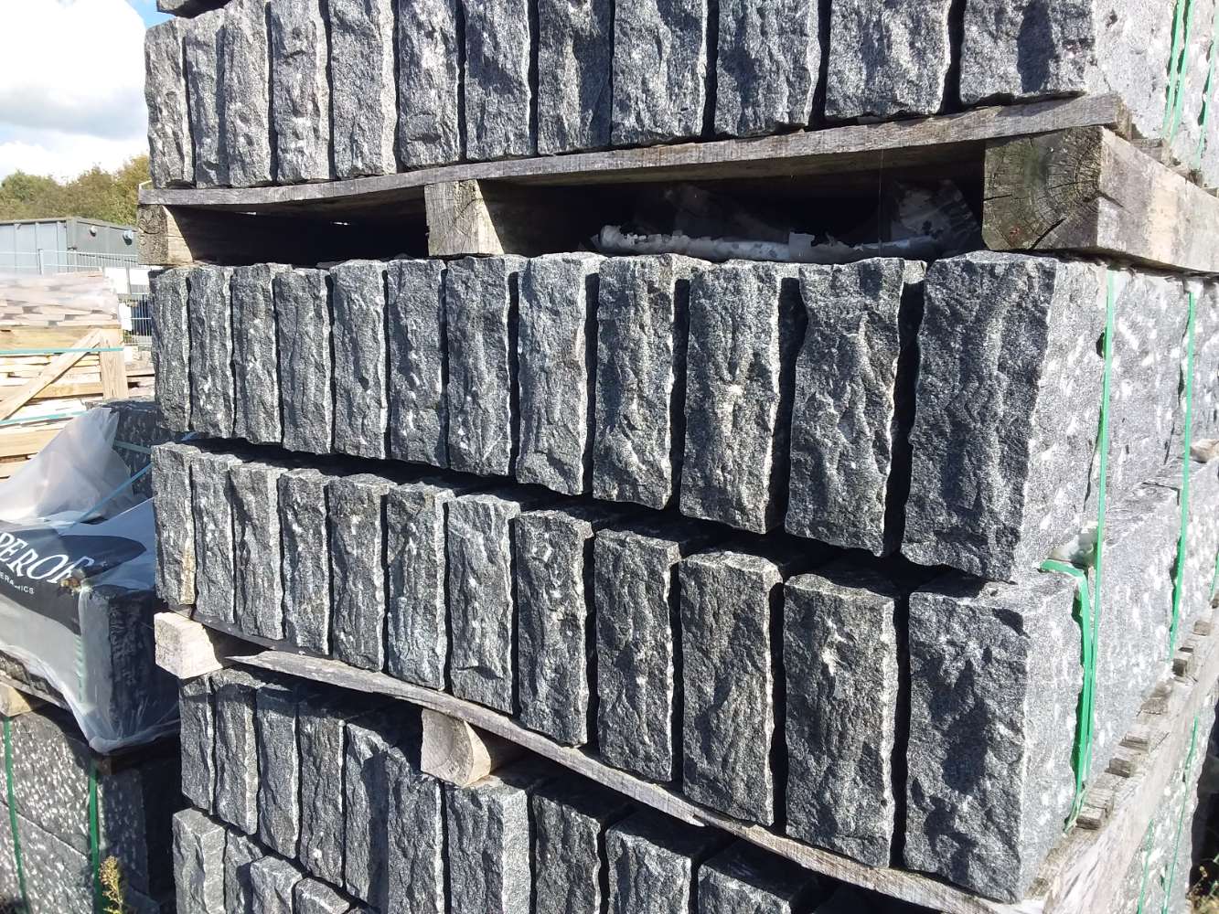Randsteine Granit 8x20x100 Rasenkanten Naturstein Outlet