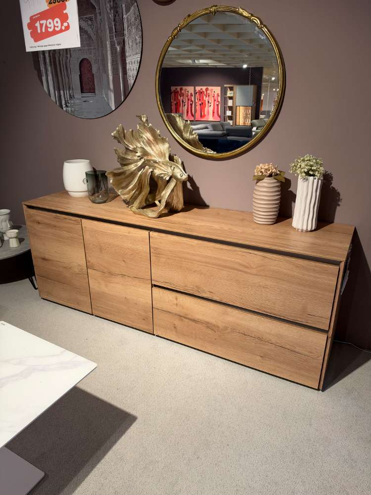 Sideboard