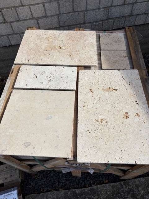 Fliesen, Travertin, creme-beige, Französischer Verband m. Fuge