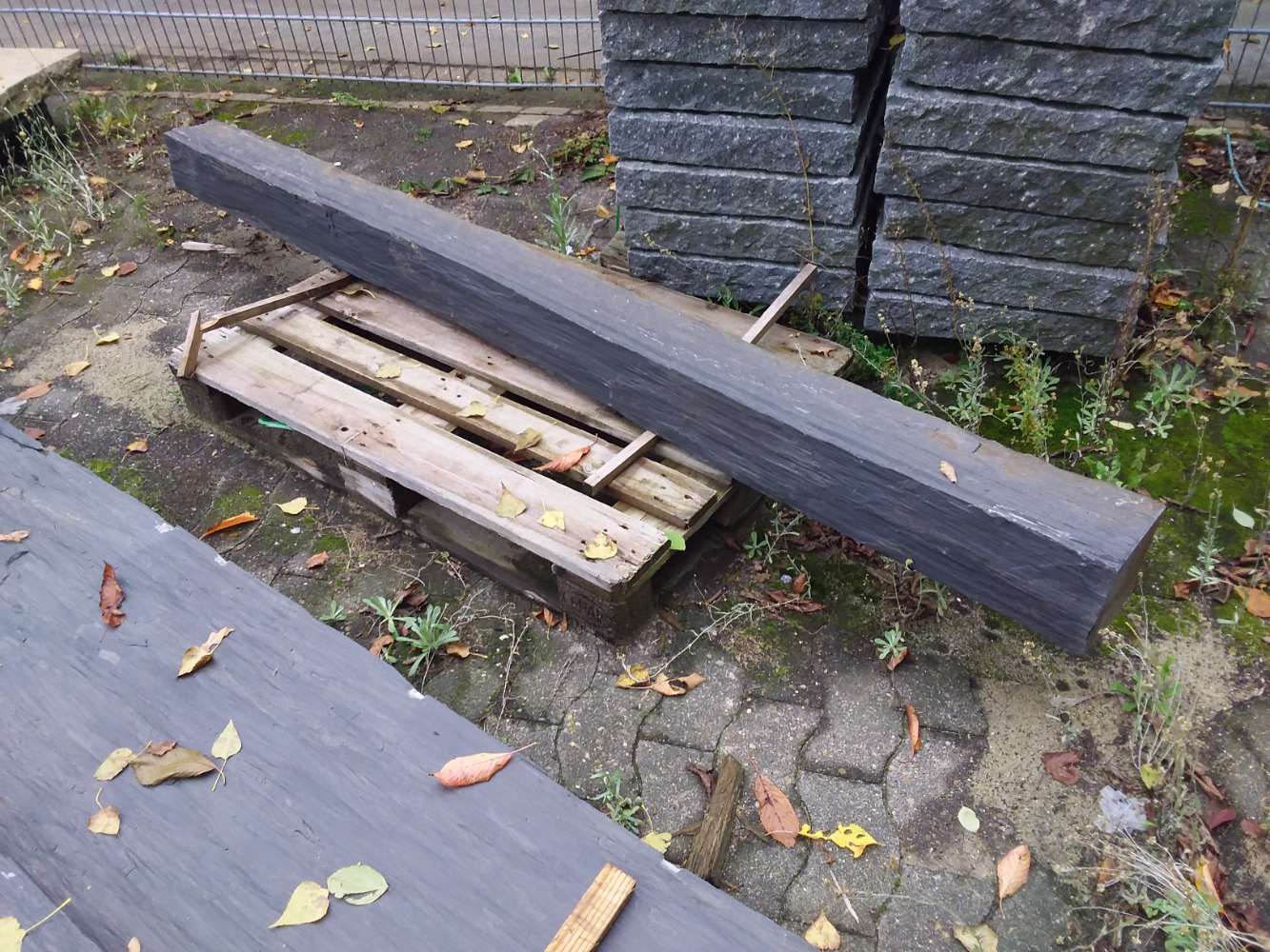 Schiefer Palisade 15x15x300 Naturstein Outlet Stele
