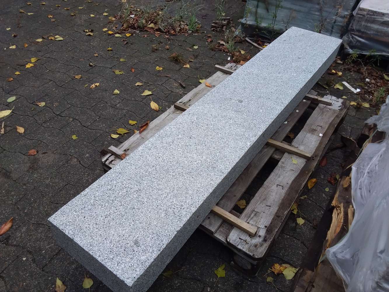 Granit Blockstufe 15x35x200 grau, Naturstein Seltra Outlet