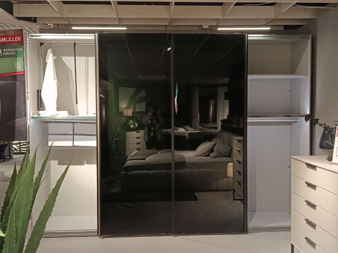 Panoramaschwebetürenschrank Dubai