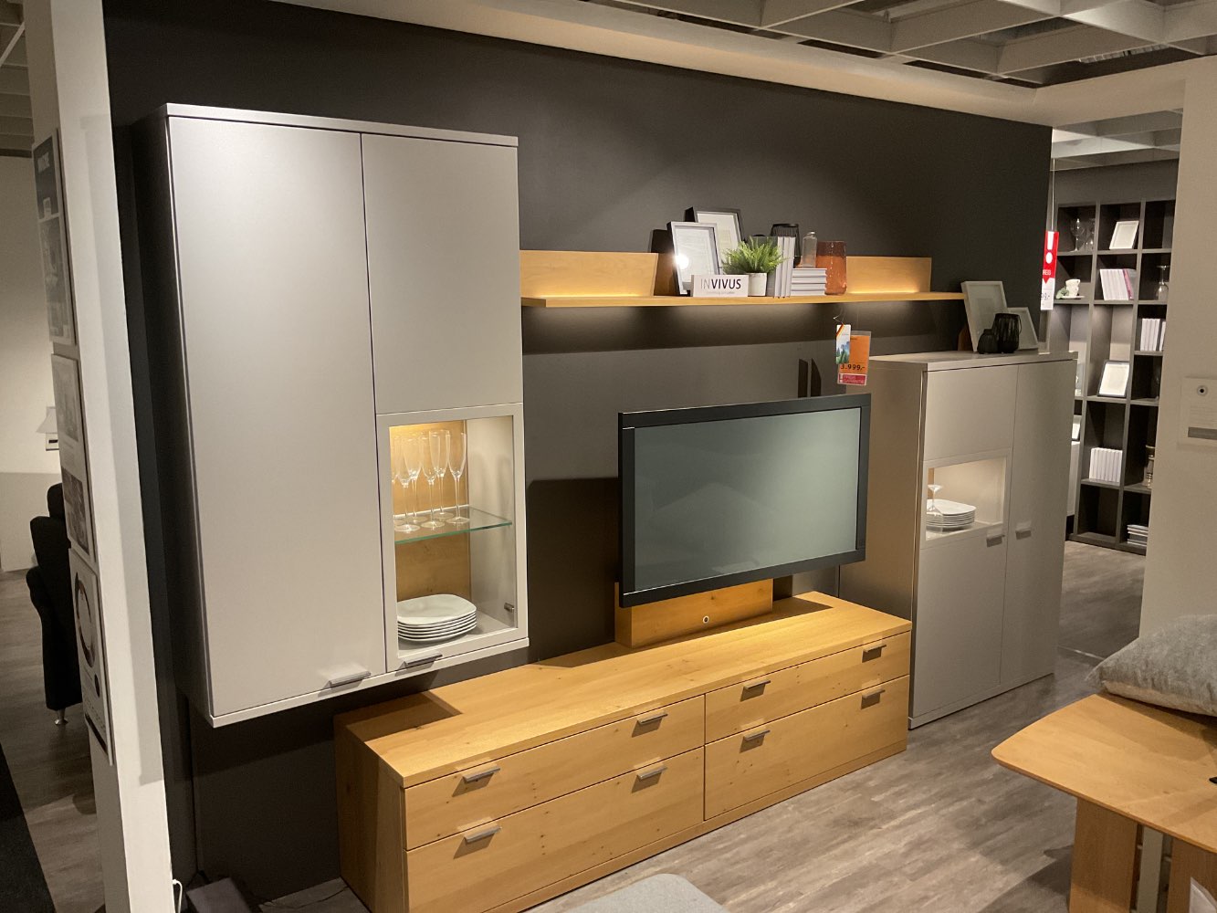 RMW Wohnwand Interno Lack grau /Asteiche